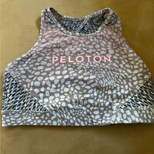 Peloton Large WITH workout sports bra.  Gently used.